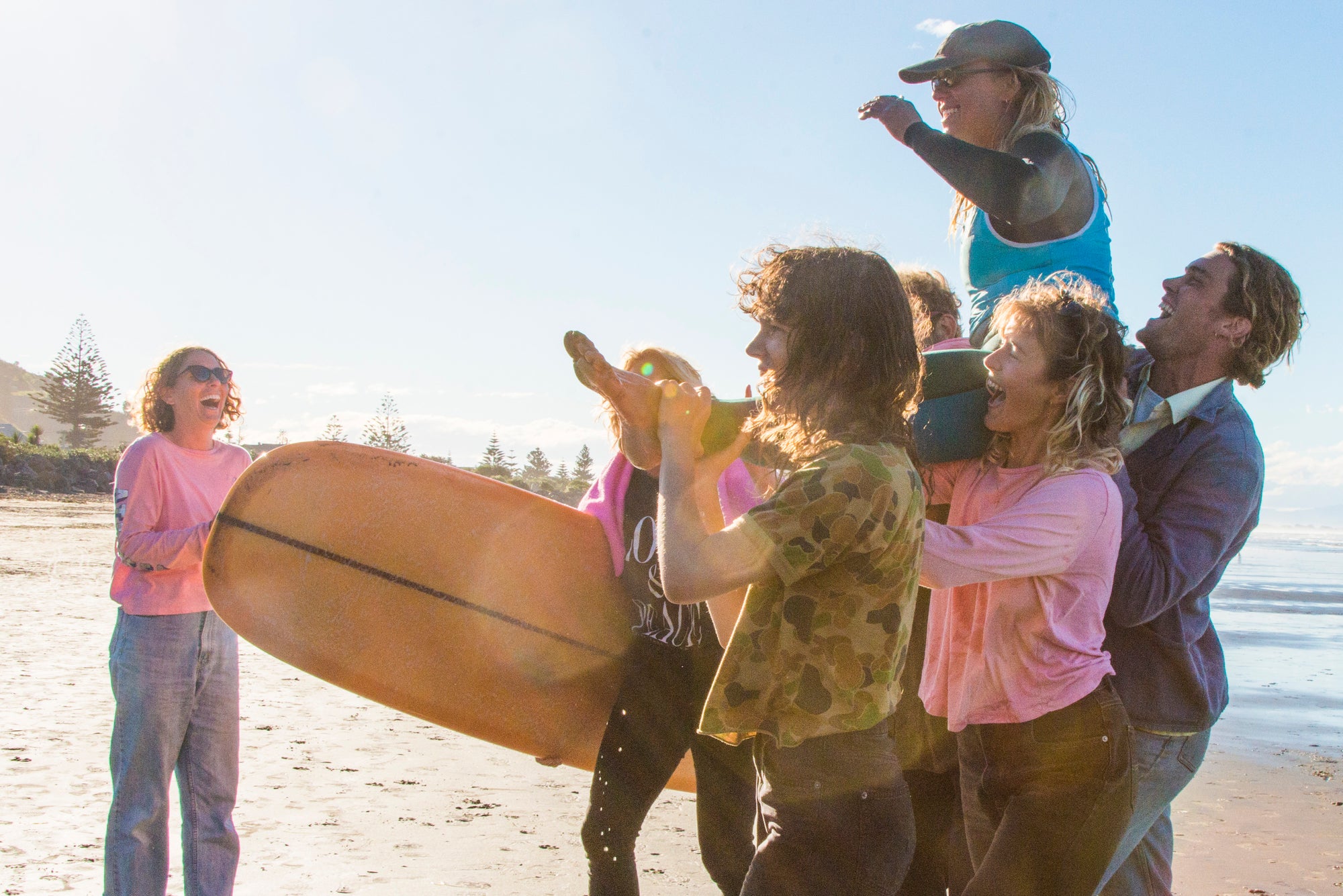 The Single Fin Mingle