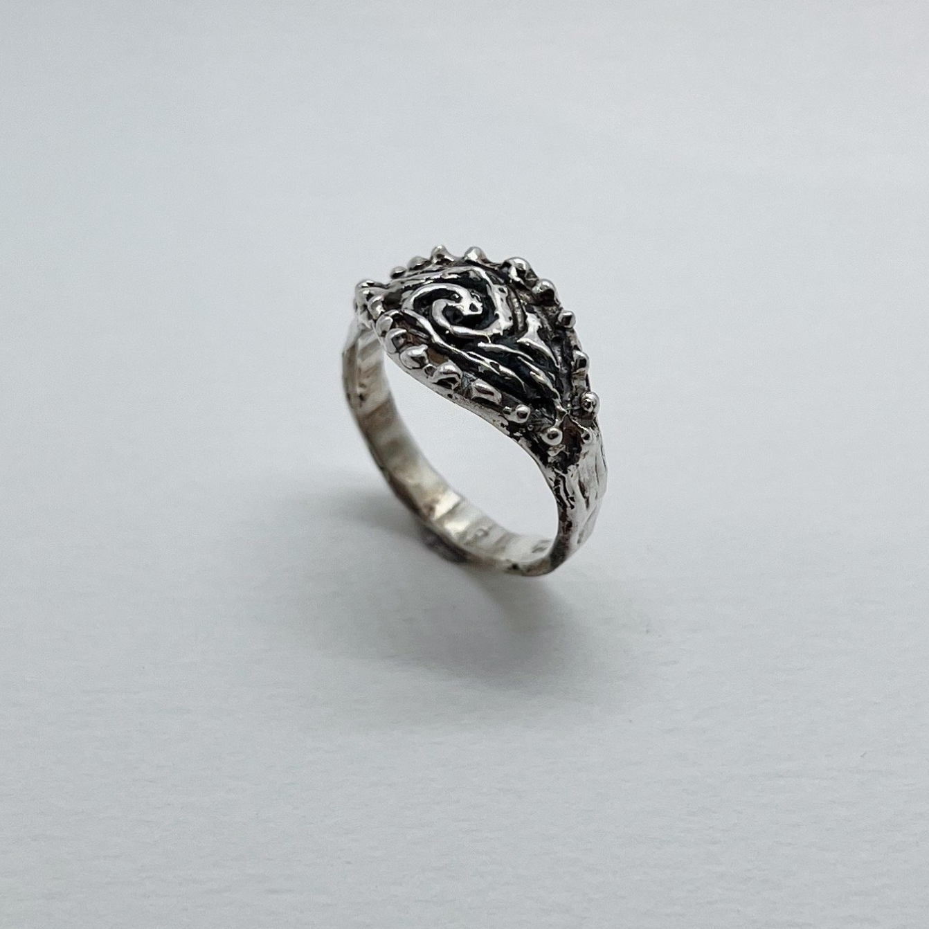 SPIRAL - Silver Ring by Em Niwa - Em Niwa
