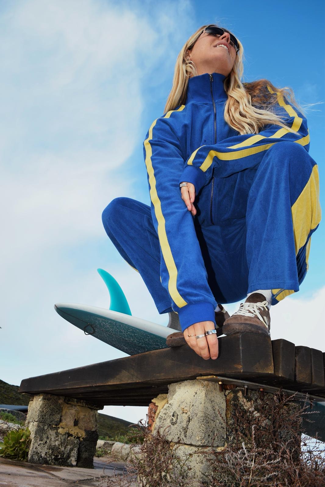 Après Surf Jacket in Blue & Yellow - Atmosea