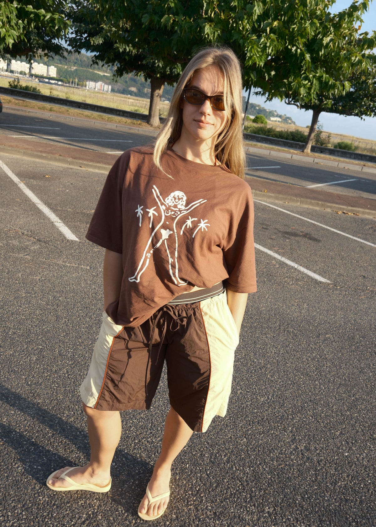 Bush Woman Tee in Brown/Cream - Atmosea
