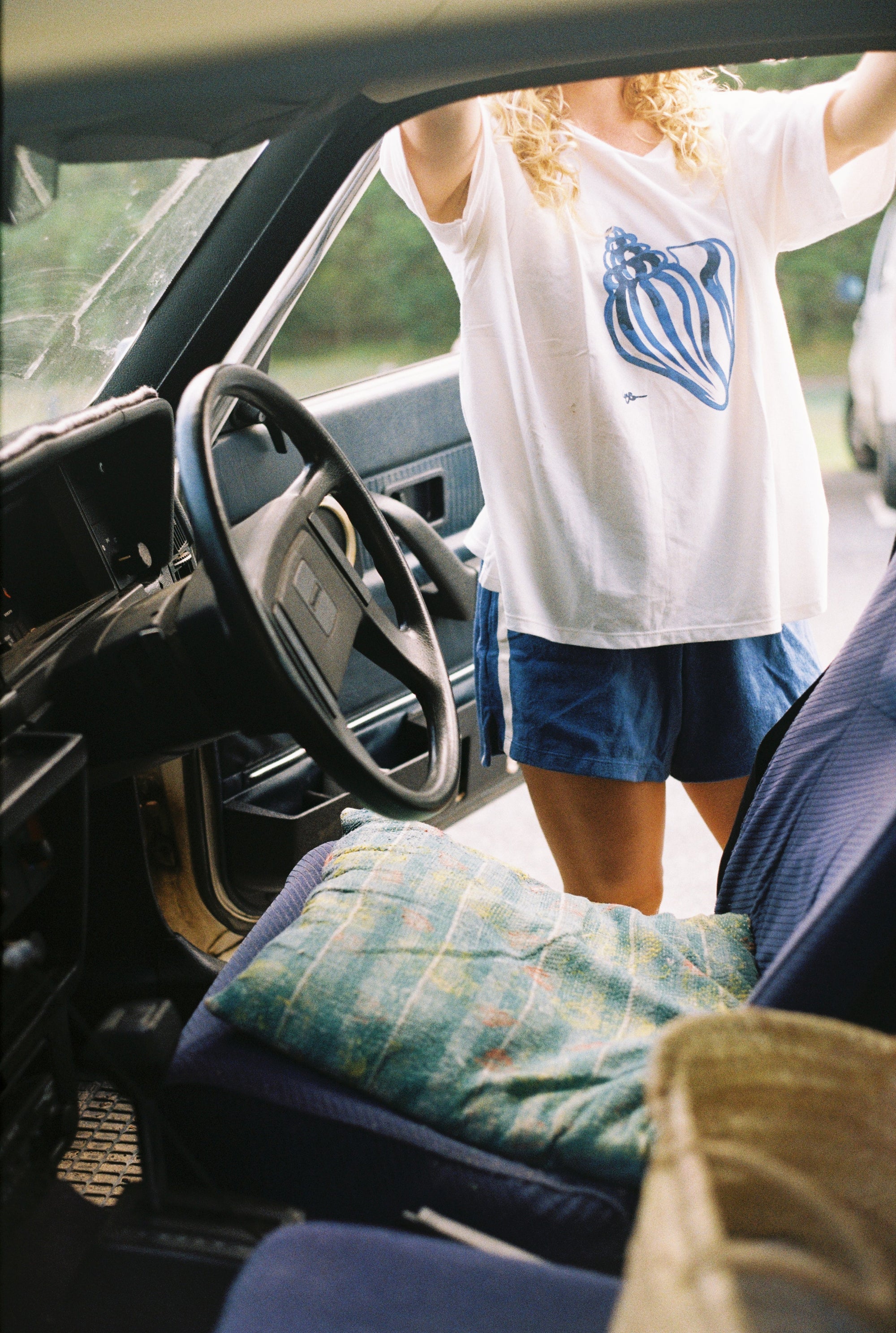 Conch Shell Tee White - Atmosea